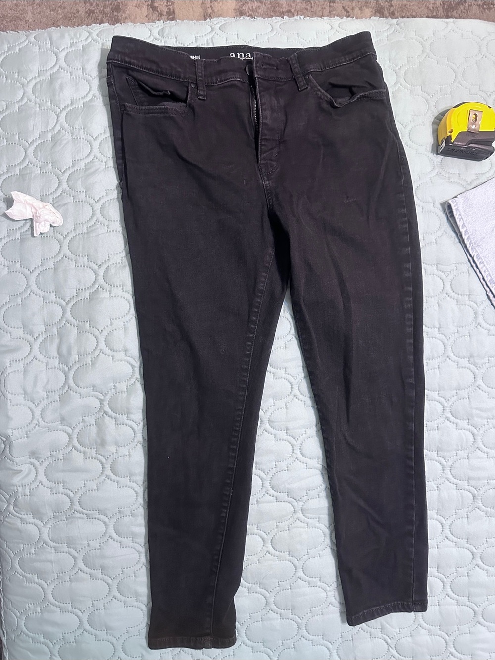 a.n.a Black Skinny Jeans - Classic Five-Pocket Style